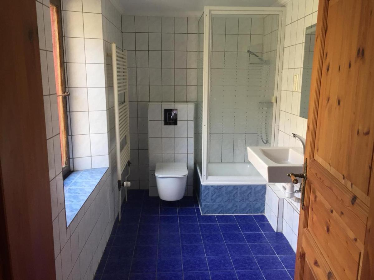 Hotel Altes Faehrhaus Duisburg Dış mekan fotoğraf
