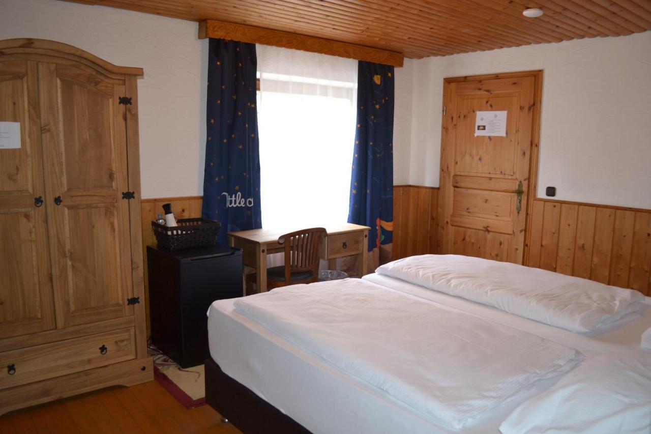 Hotel Altes Faehrhaus Duisburg Dış mekan fotoğraf