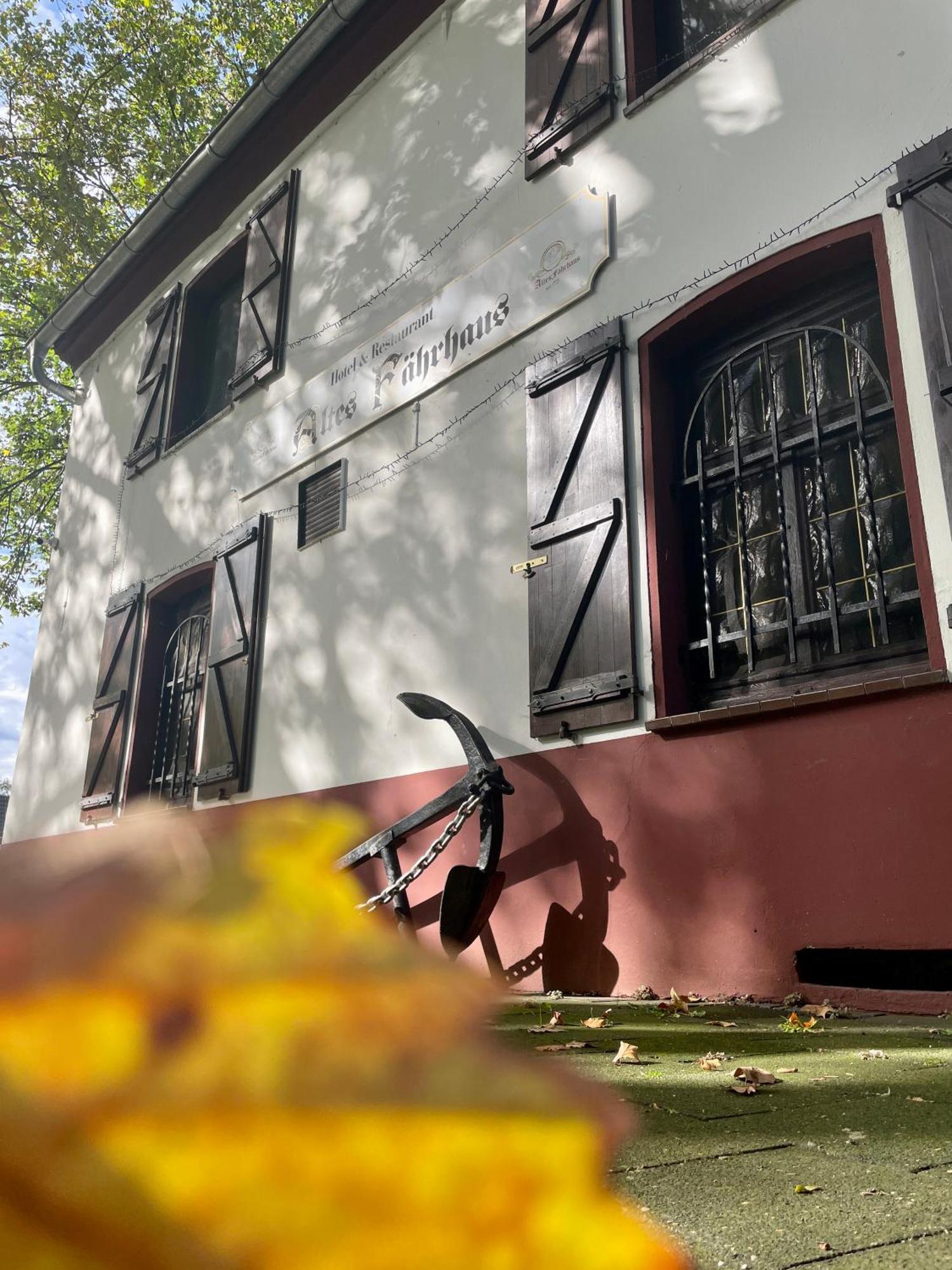Hotel Altes Faehrhaus Duisburg Dış mekan fotoğraf